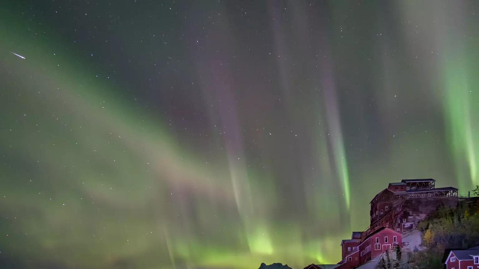 地中海夜空惊现北极光！宇宙警报已拉响