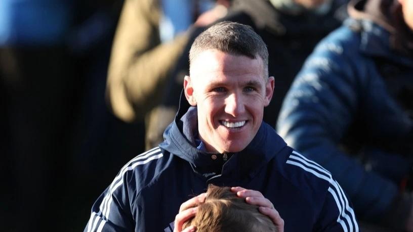 鲁尼目睹弟弟缔造足总杯奇迹，激动哽咽