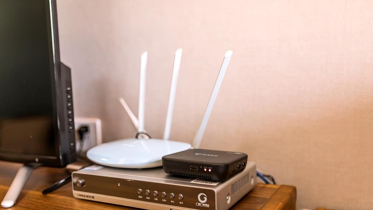 家里网络卡到爆？有可能是路由器没摆对