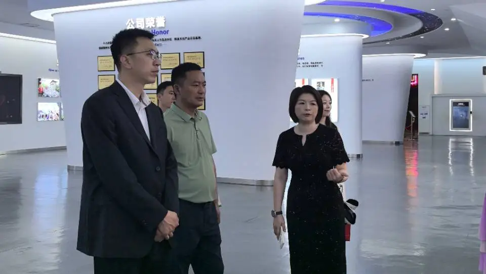 文旅推介引商机 迪庆文旅赴杭州开展招商对接活动