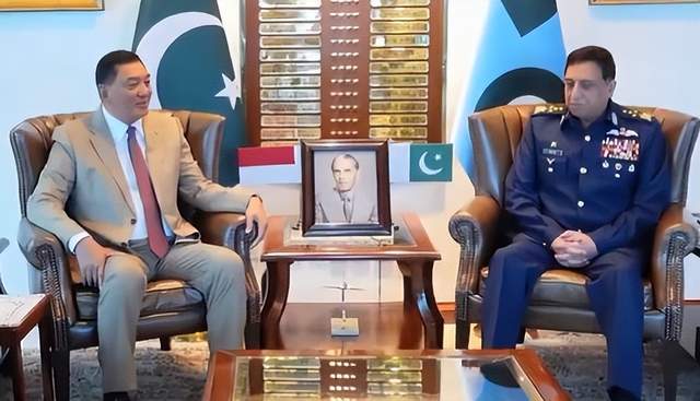 东南亚2国一拍即合，这件大事，只能找中国帮忙