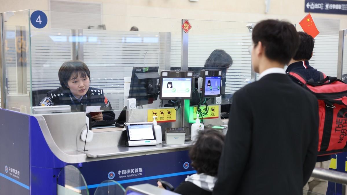 清明假期，青岛机场口岸预计出入境客流3万人次