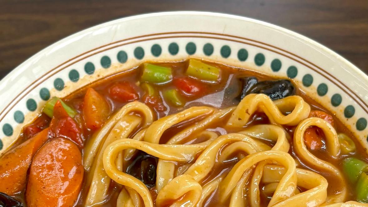 炝锅面：一碗热气腾腾的家常暖意