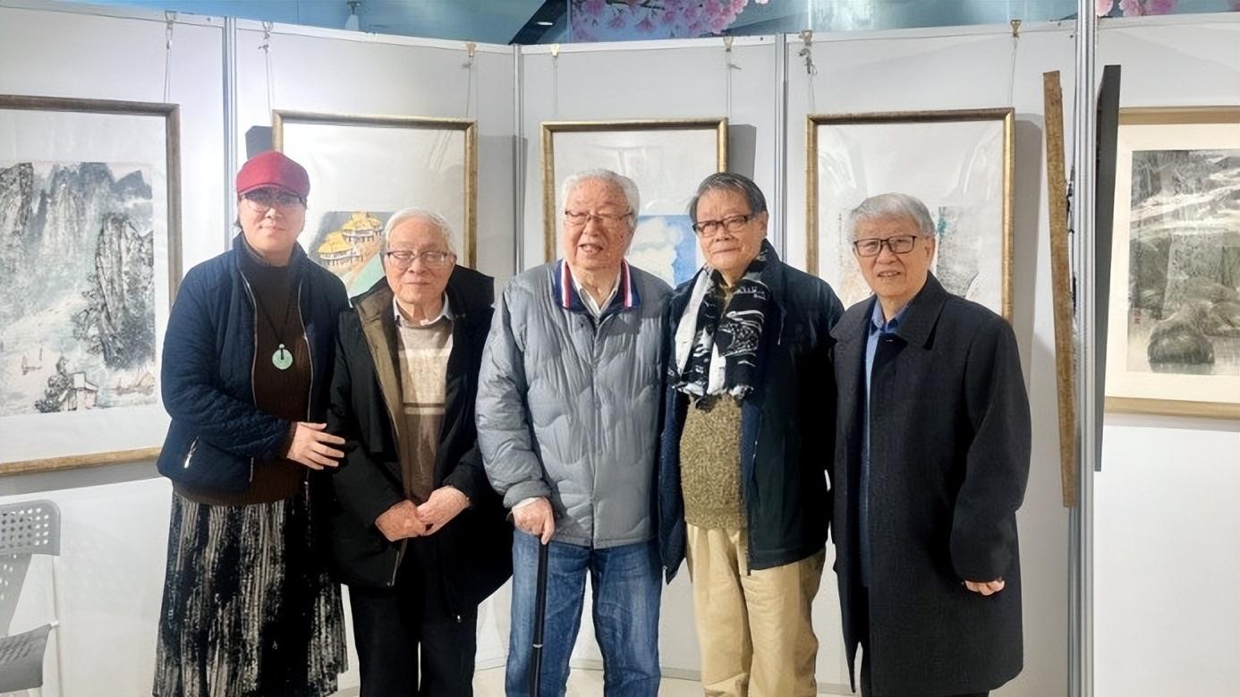 笔墨传承对话时代新声“四舍五入90后—八秩艺心书画展”隆重开幕——UC头条