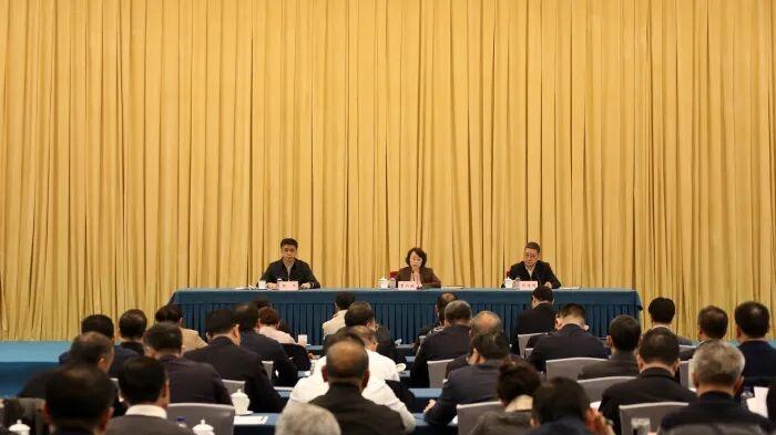 全国广电视听机构要紧紧抓住“新春第一会”！