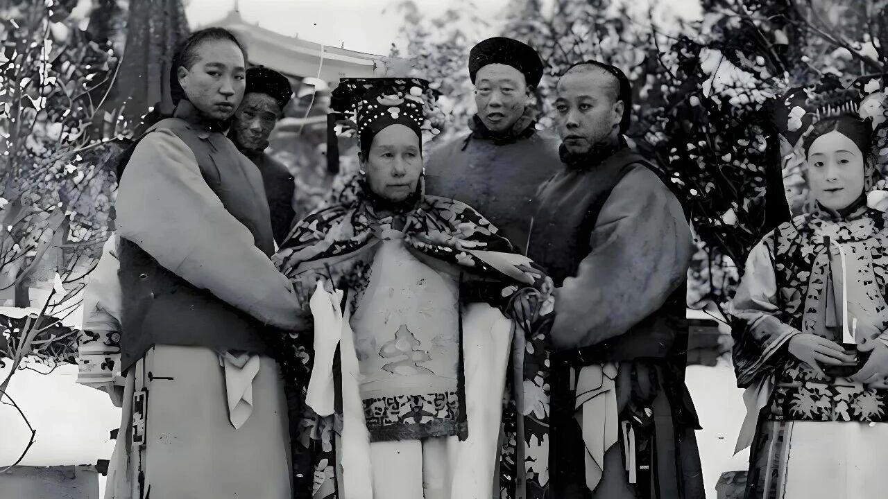 为何慈禧独宠李莲英53年？除了他会梳头外，还凭一特殊的本领