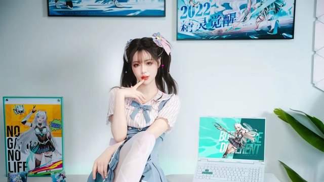 从爱自己到爱你老己，这届年轻人的自我关怀新哲学