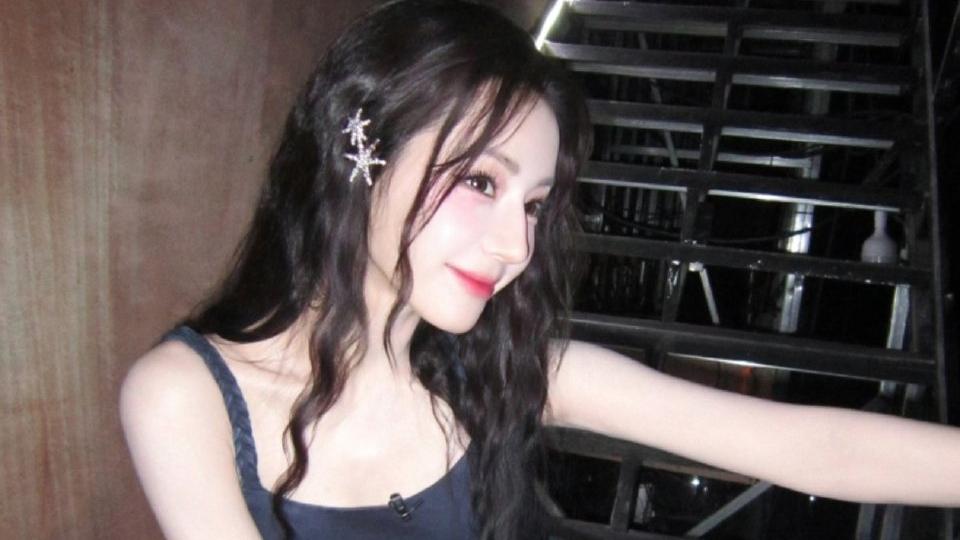 迪丽热巴美上热搜！逆应援宠粉太暖心