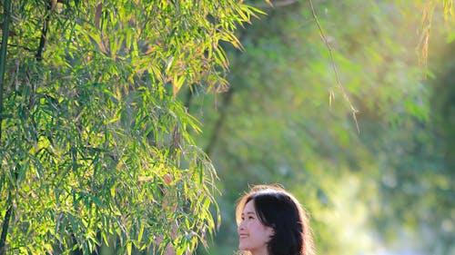 室友抱团孤立我那天，我偷偷做了件事，毕业反被全班羡慕