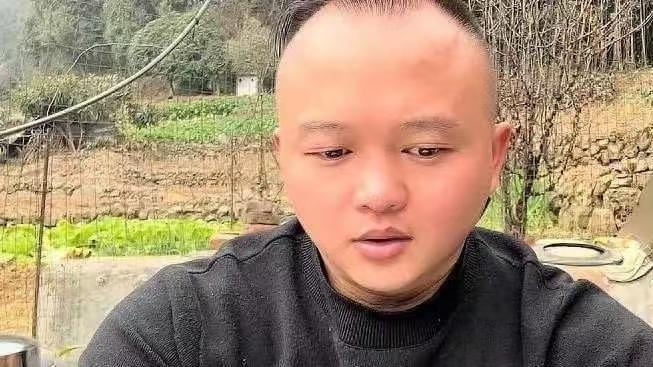 四川小伙娶外国美女，吵架拌嘴是常态，光鲜的背后藏着心酸无奈