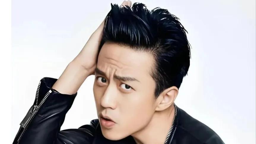 春晚“失控”担当邓超又来了！网友喊话导播：今年机位够吗？