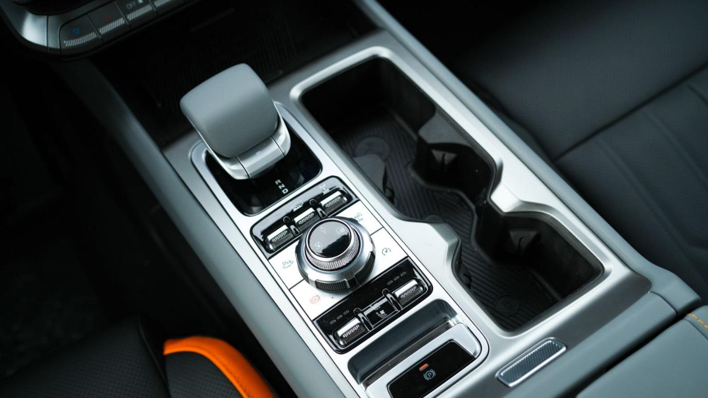 BJ40 增程元境智行版，解锁家庭出行的隐形安全防护