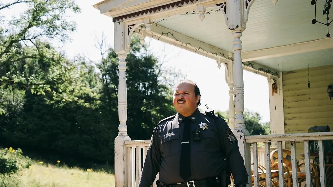 荒诞揭露阶级撕裂——《拯救地球》