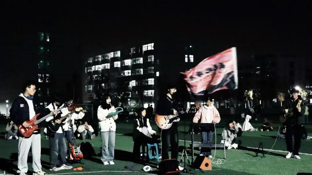 摇晃北海岸2026年首演，相约郑州共赴这场青春与梦想的音乐现场