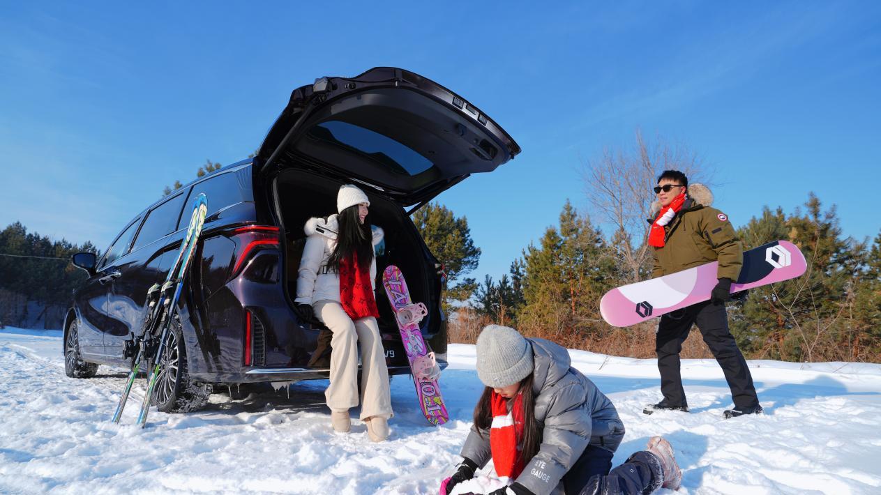 在一起更温暖！星海V9携"4个2"王炸实力成哈尔滨冬季家庭旅行首选