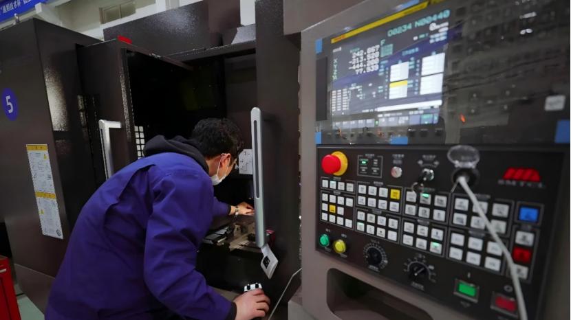 高端数控机床最可怕的不是买不起，而是为什么仿制注定失败？