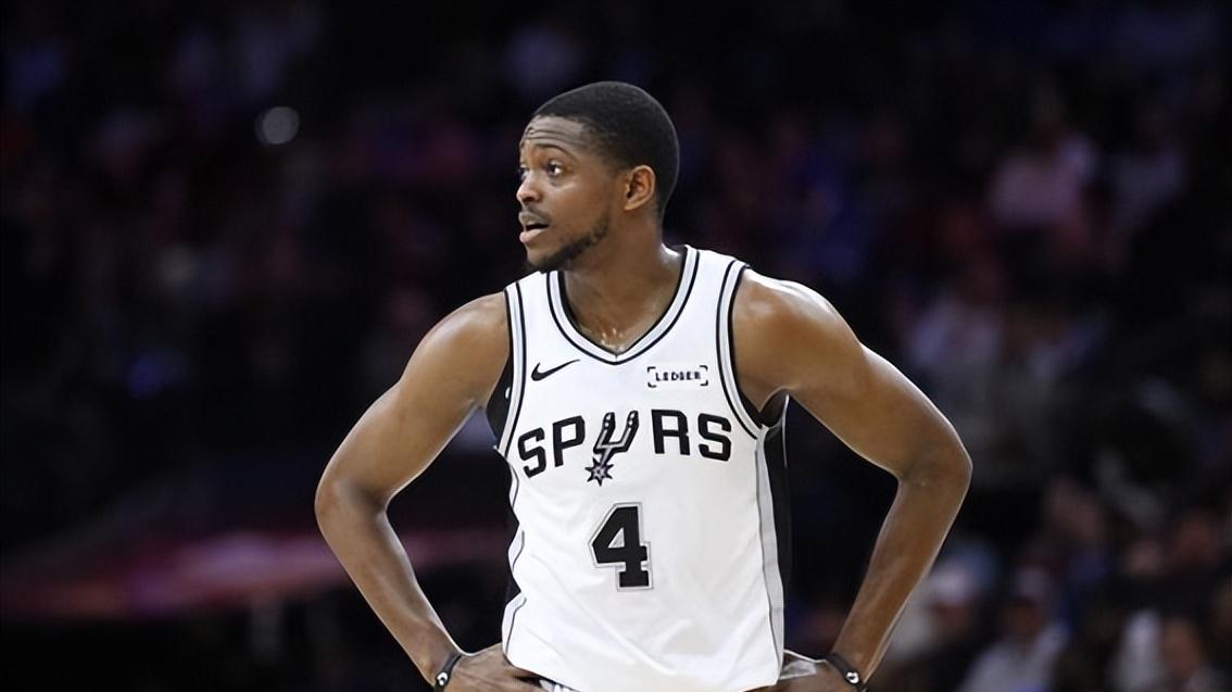 8人上双+狂胜40分！马刺这团队篮球，全联盟都学不来