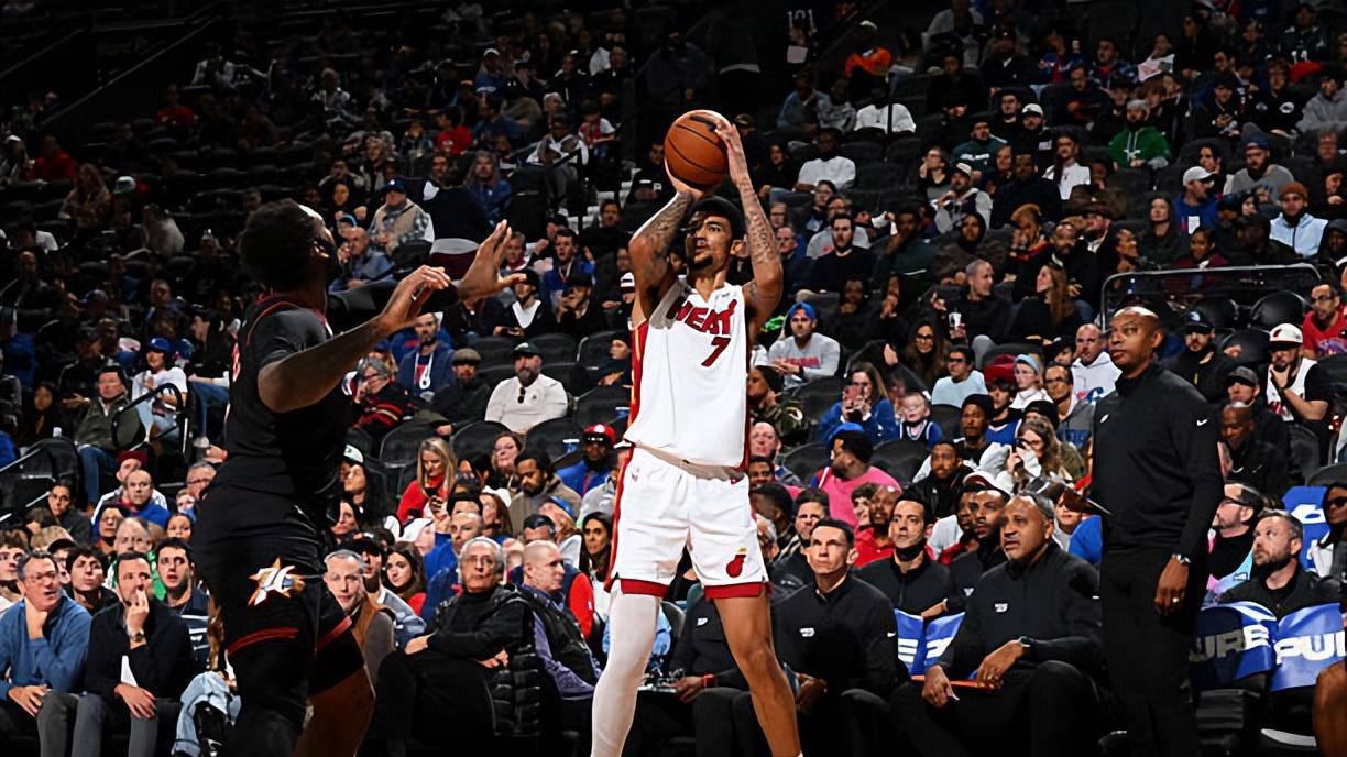 命中率47.3%！联盟第一投射中锋仍非热火首发，韦尔竟被队友拖累