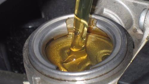 变速箱的保养主要是变速箱油的检查和更换