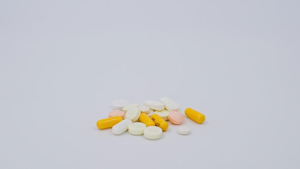 你问我答：药企合规成本高，“走捷径”的账单你付得起吗？