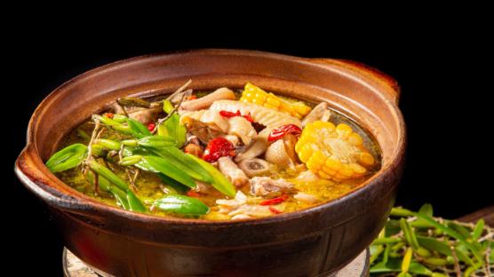 全网疯复刻的这款鸡煲到底有多香