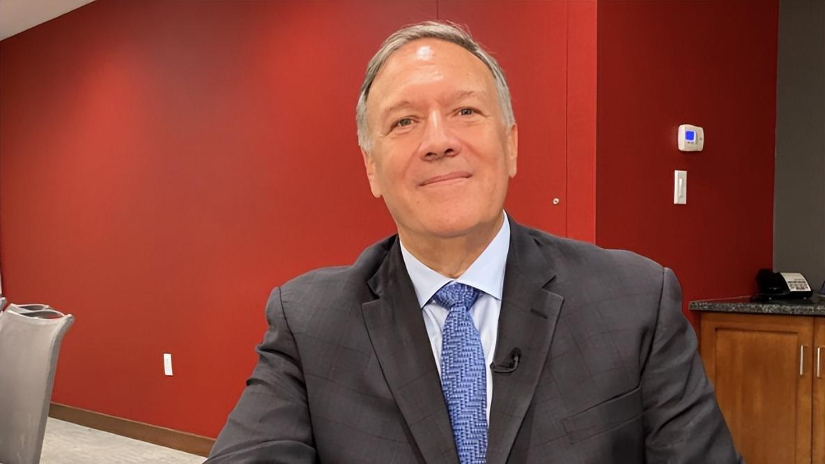 蓬佩奥转发污蔑中企报道，妄称中国正拿美国军人的生命冒险