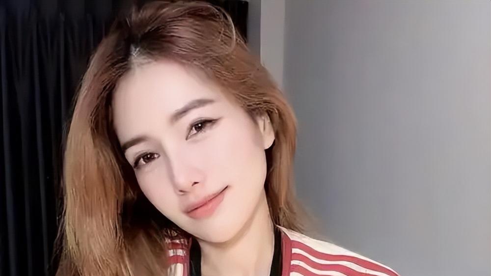 欧冠1/8决赛今晚再战4场，比赛精准分析，利物浦有望晋级