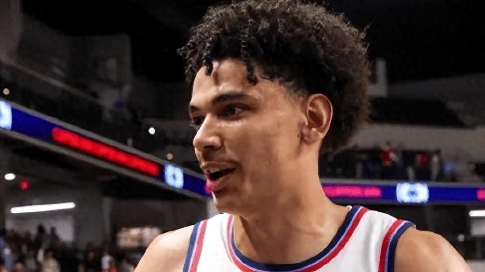 快船败76人！伦纳德空砍29分，4将齐爆，祖巴茨又崩，防守大空