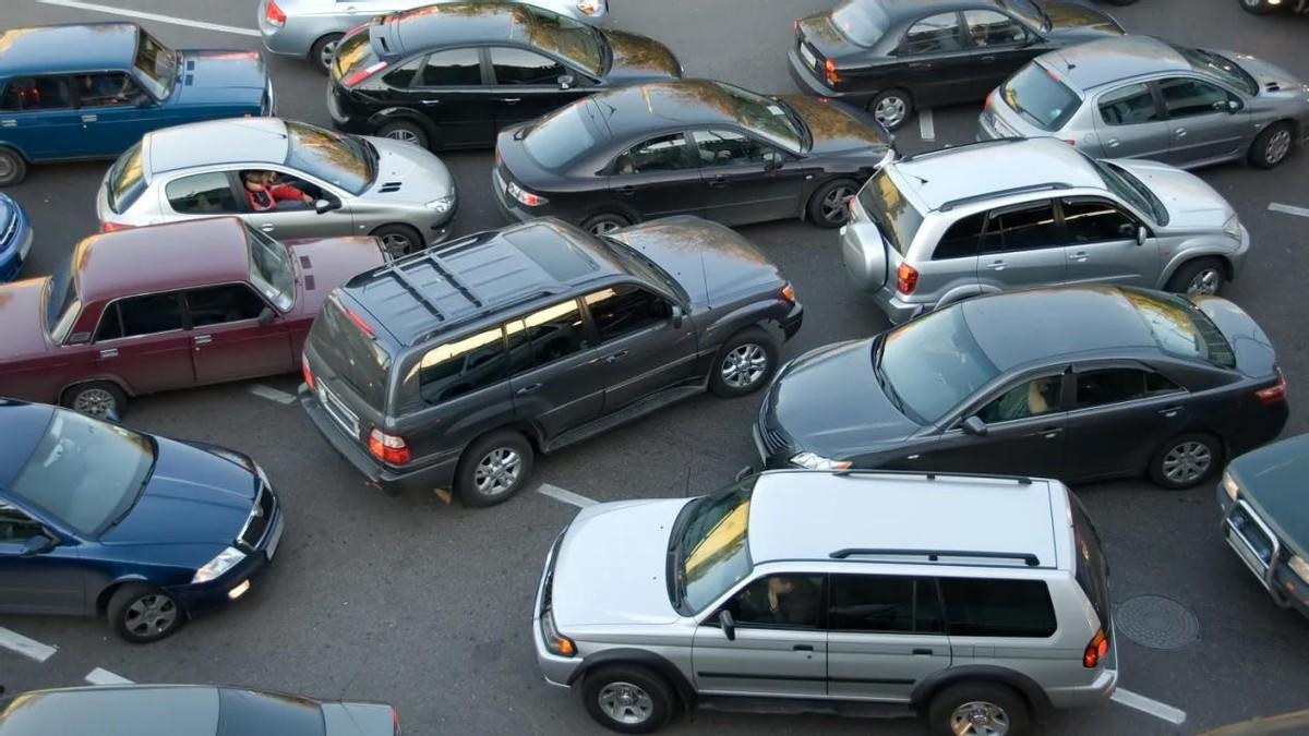 春节停车被堵，联系不上车主该如何解决？