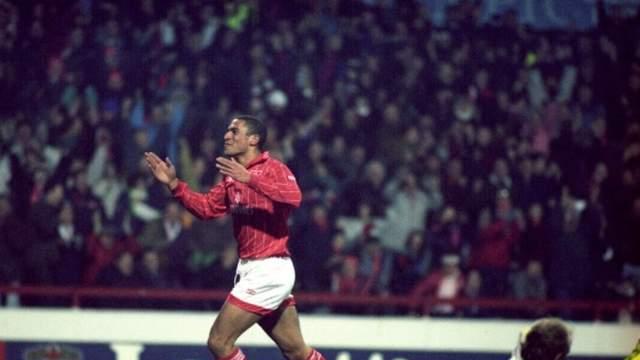 24岁打破英超转会费纪录，26岁却遭利物浦清洗，天才毁于不自律