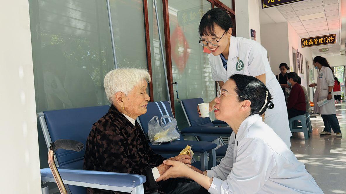 桓台县少海街道社区卫生服务中心：当“捡到”一位92岁老人之后