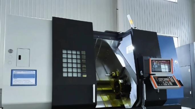 万可工业 TCK2100SYY 车铣复合机床：双主轴 AI 赋能，降本增效新标杆