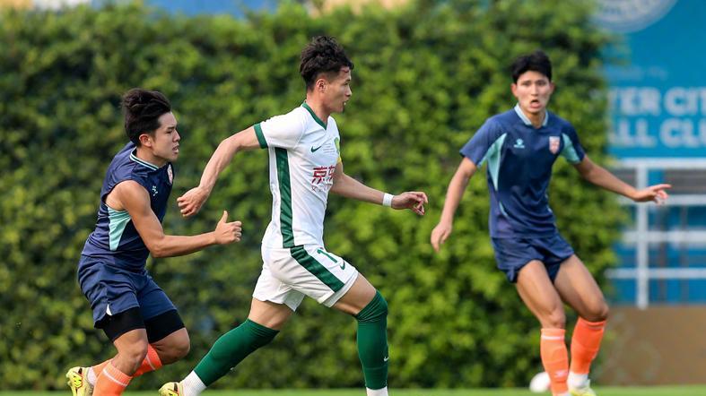 国安让球迷看不懂！从保级队薅来仨边角料，续约玄冥二老，可别让林皇跑了