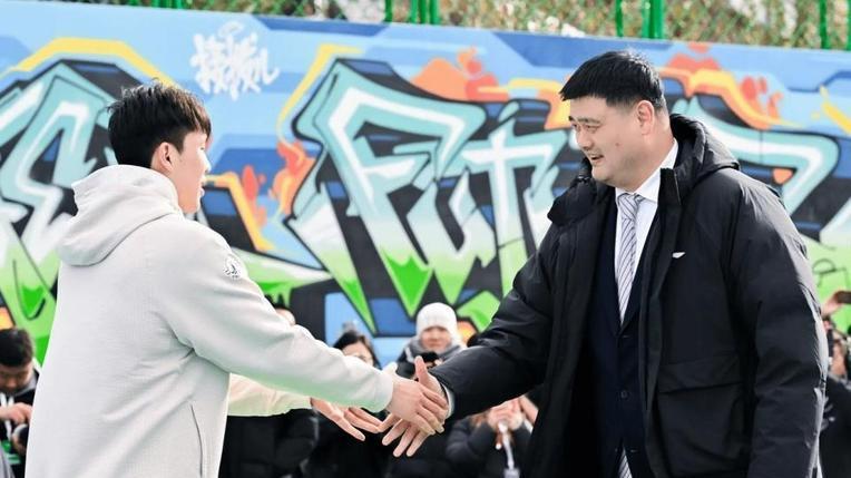 可怕的不是杨瀚森表现低迷，而是姚明最担心的问题，始终没有解决