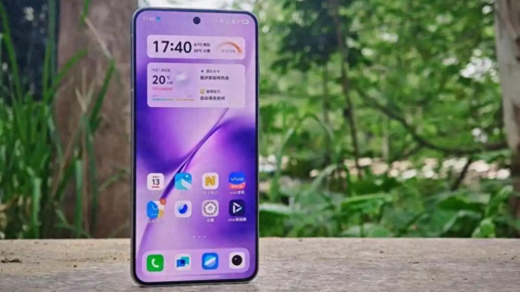 存储涨价新机跟着贵？这3款4月捡漏，高配三千出头真香还挺能打