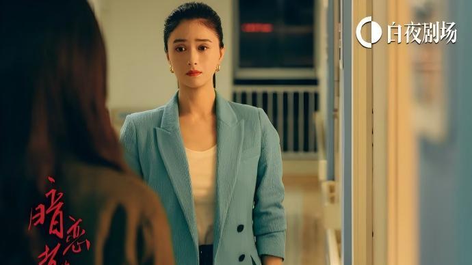 当悬疑遇上好屏幕，AI画质的追觅电视V3000如何还原每个细节？