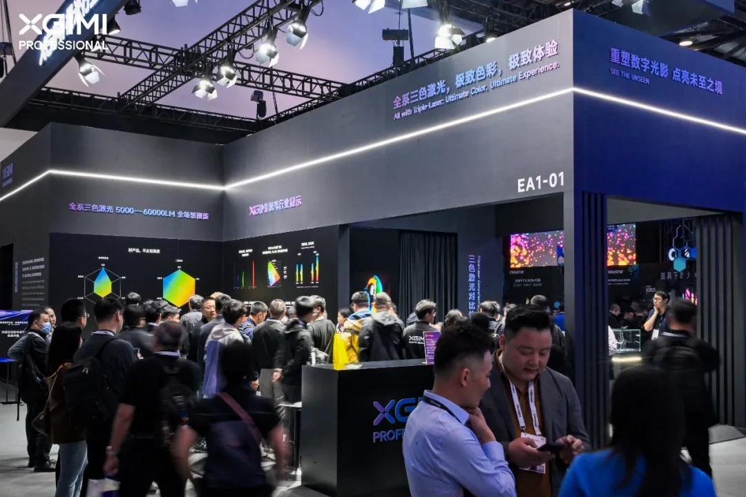 极米田峰：以三色激光破局，用“车规级”可靠性与智能化重塑行业