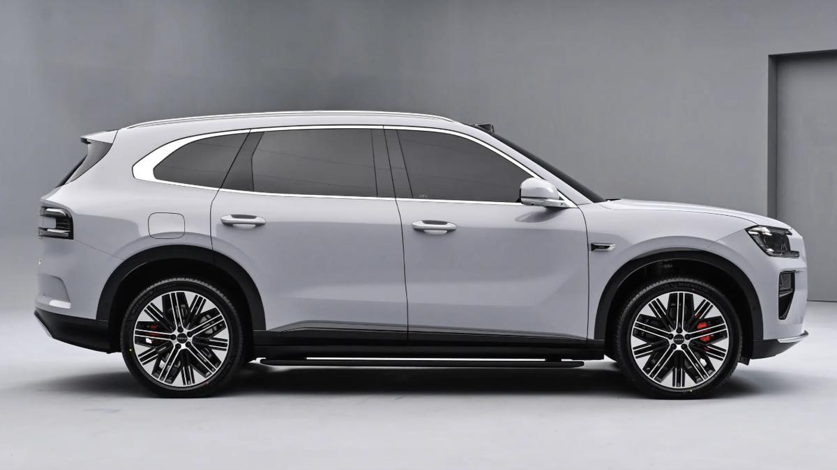 3米多轴距，零百3秒级，极氪8X准备挑战公路之王宝马X5？