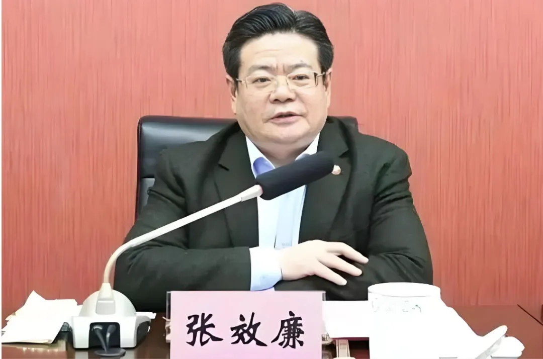 哈尔滨市长张效廉的仕途往事：民间传言正事不干酷爱喝酒，很是贪婪