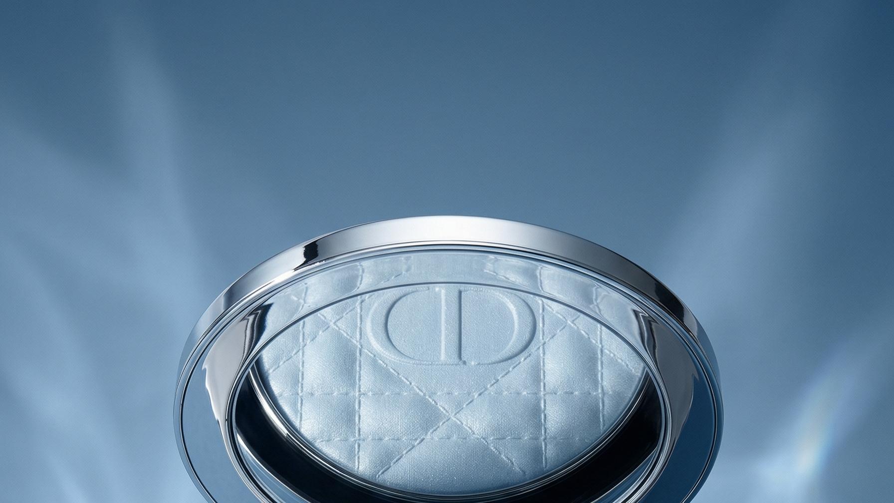 凭配色站稳时尚定位，这款车轻松成为街头视觉焦点