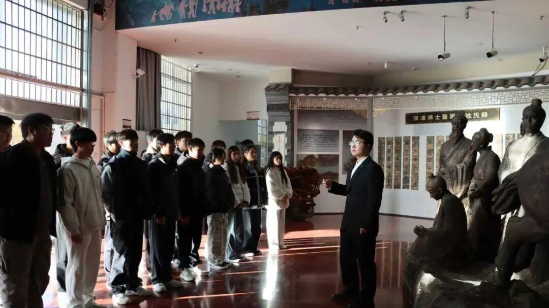 信阳工程职业学院朱良晨：思政铸魂守初心 党建引领担使命