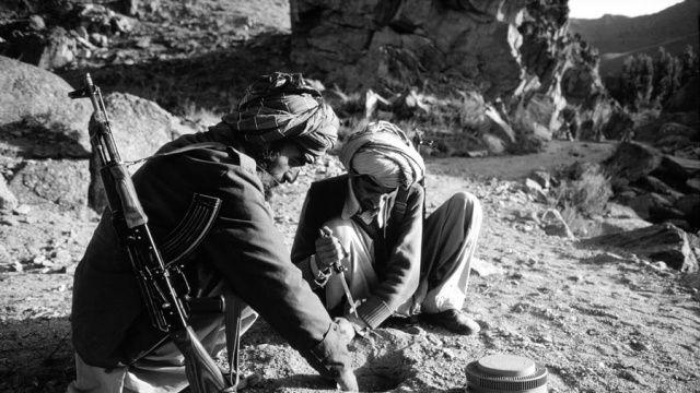 老照片 抗击苏军士兵的阿富汗游击队 抗争到底