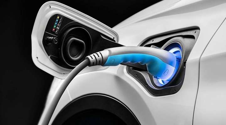 插混车可油可电，你会把它当成油车开吗？说出来可别不信