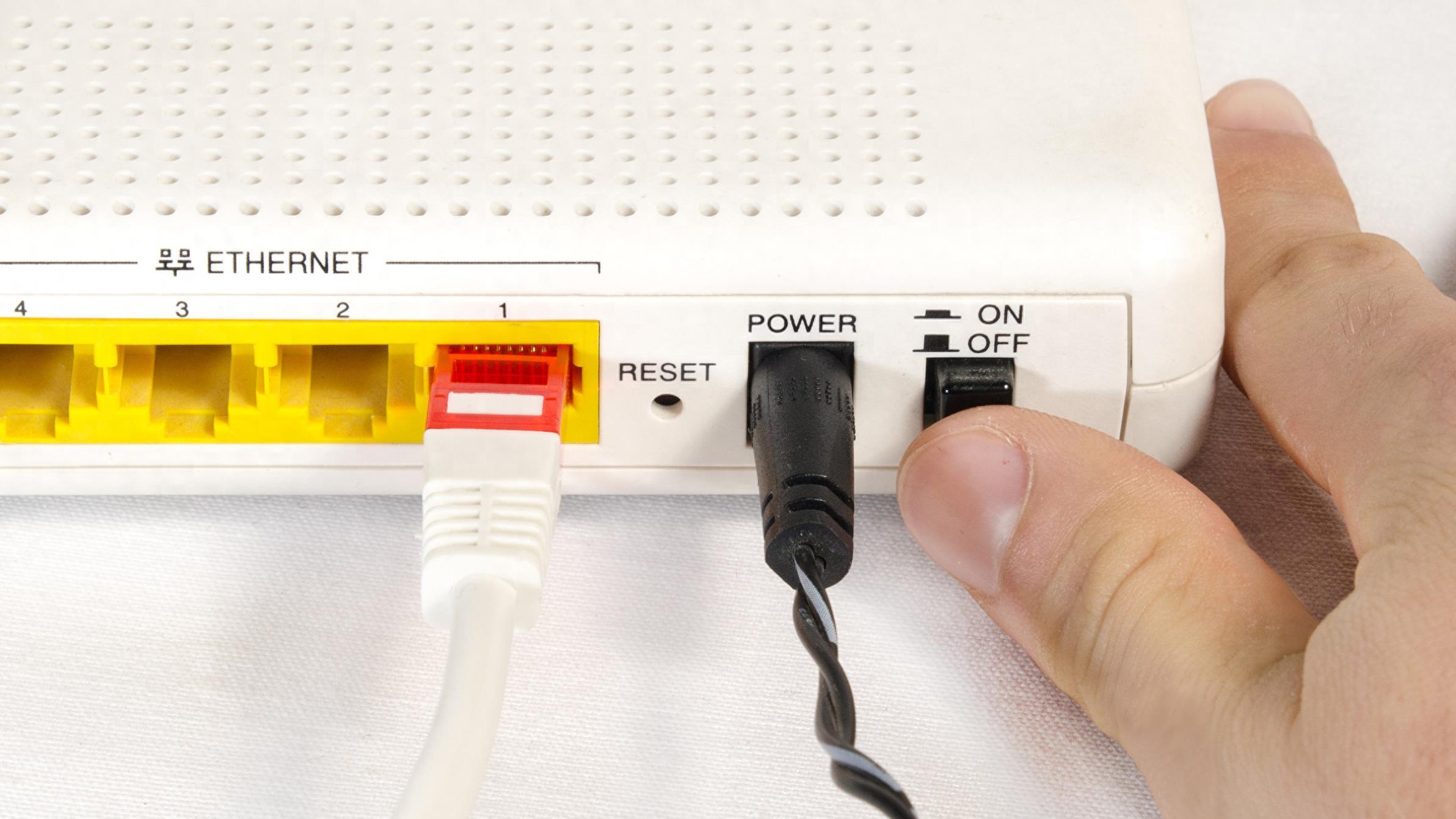 旧路由别扔，轻松改造成交换机！