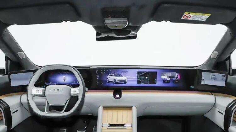 奥迪中大型纯电SUV，26.98万元起