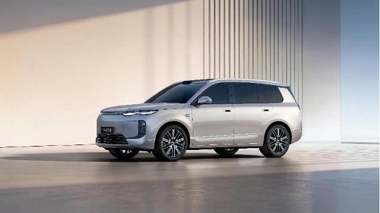 首搭闪充技术+云辇-A 比亚迪海狮08北京车展首秀 重新定义旗舰SUV