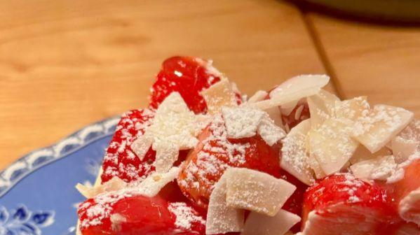 草莓椰子蛋糕｜家常手作，把平凡日子过成甜