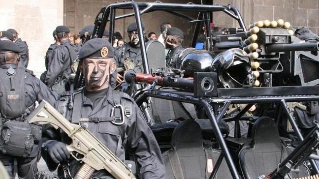 全球唯一被黑帮压着打的国家，一个月3名市长被杀，打死12万军警