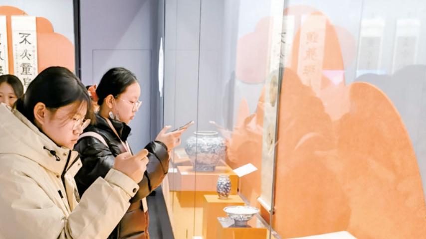 文旅盛宴“奔腾”而来，青岛新春好戏“马上”开锣