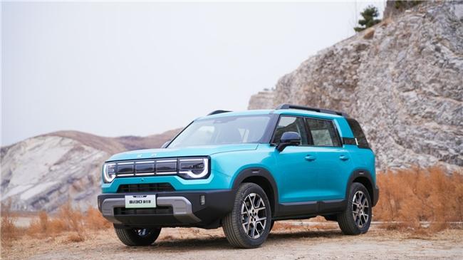 10万级轻越野“宝藏车”？BJ30旅行家空间大揭秘